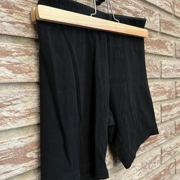 George Black Booty Shorts - Picture 2 of 8